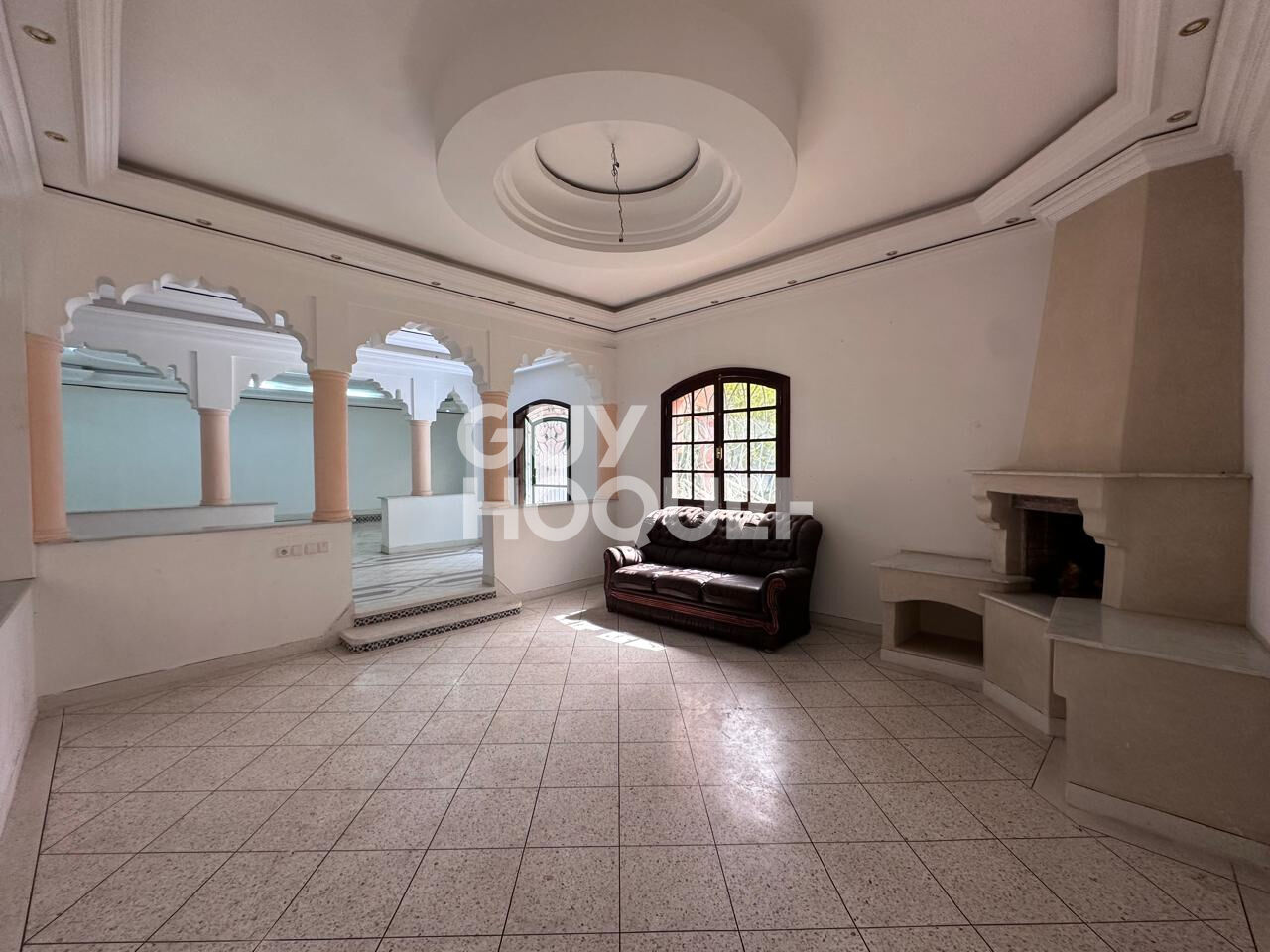 Achat/vente villa  de 400 m² sur un terrain de 600m²