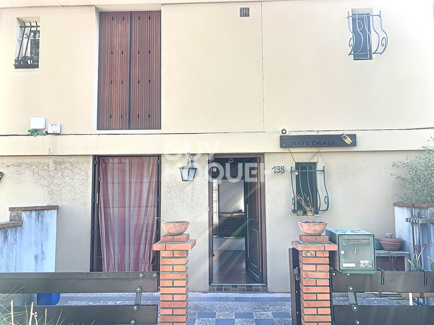 A VENDRE  PAVILLON 4 pièce(s) 80 m2 AVEC GARAGE, JARDIN ET CAVE AU PARC DES AMANDIERS 13170 LES PENNES MIRABEAU