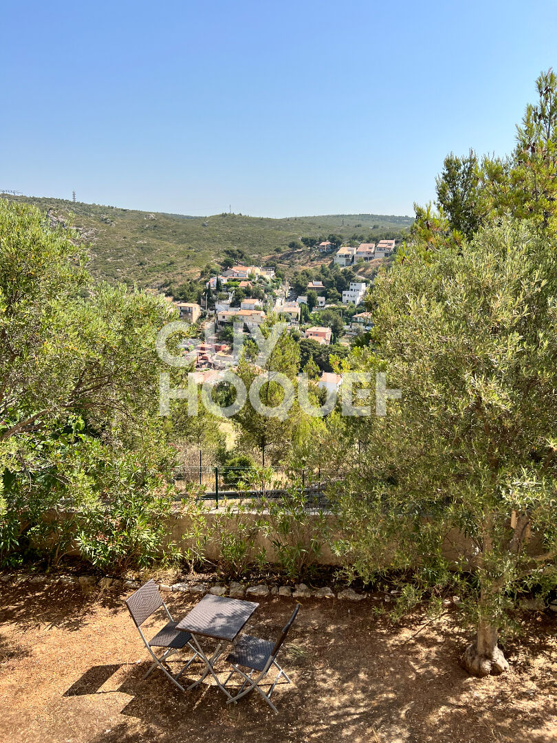 À vendre - hauteurs de l'Estaque ? Maison familiale de 107 m² avec jardin arboré et vue dégagée ? Calme absolu dans secteur recherché