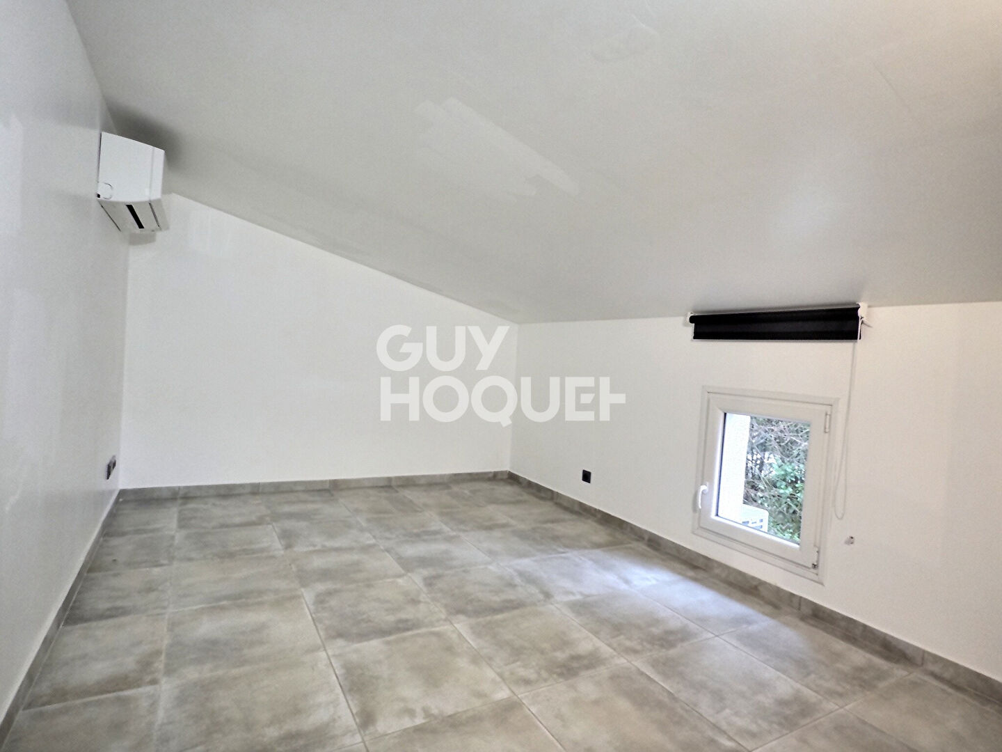 À louer - T3 avec mezzanine dans un mas provençal à Fuveau avec piscine