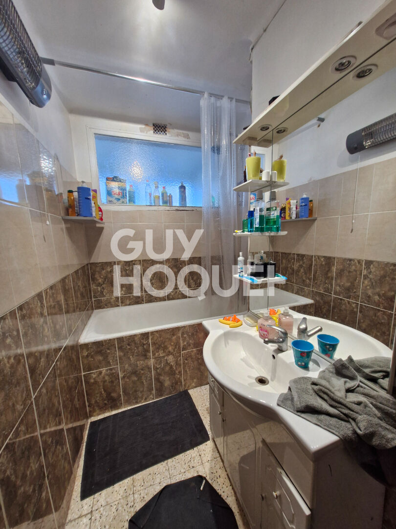 Appartement loué Marseille 3/4 pièce(s) 70 m2 Les Vieux Cyprès.