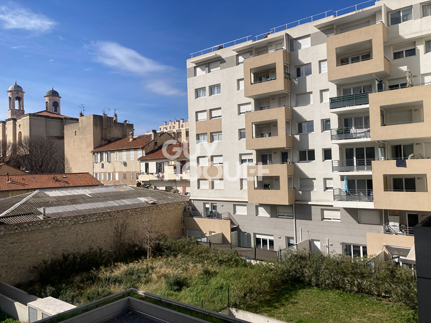 A VENDRE Appartement 1 pièce(s) 21 m2 MARSEILLE 13004 DANS APPART'HOTEL ODALYS LE DOME