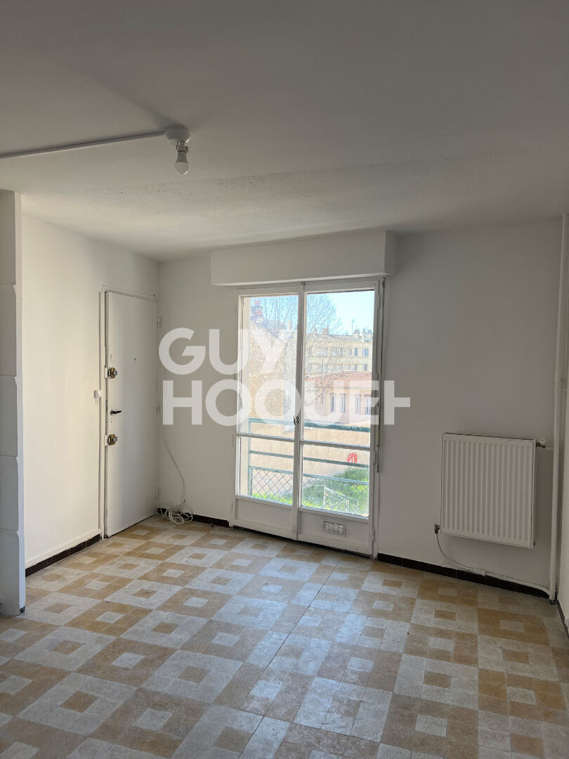 STUDIO - AVENUE DU BON PASTEUR - QUARTIER DES GRANDS CARMES