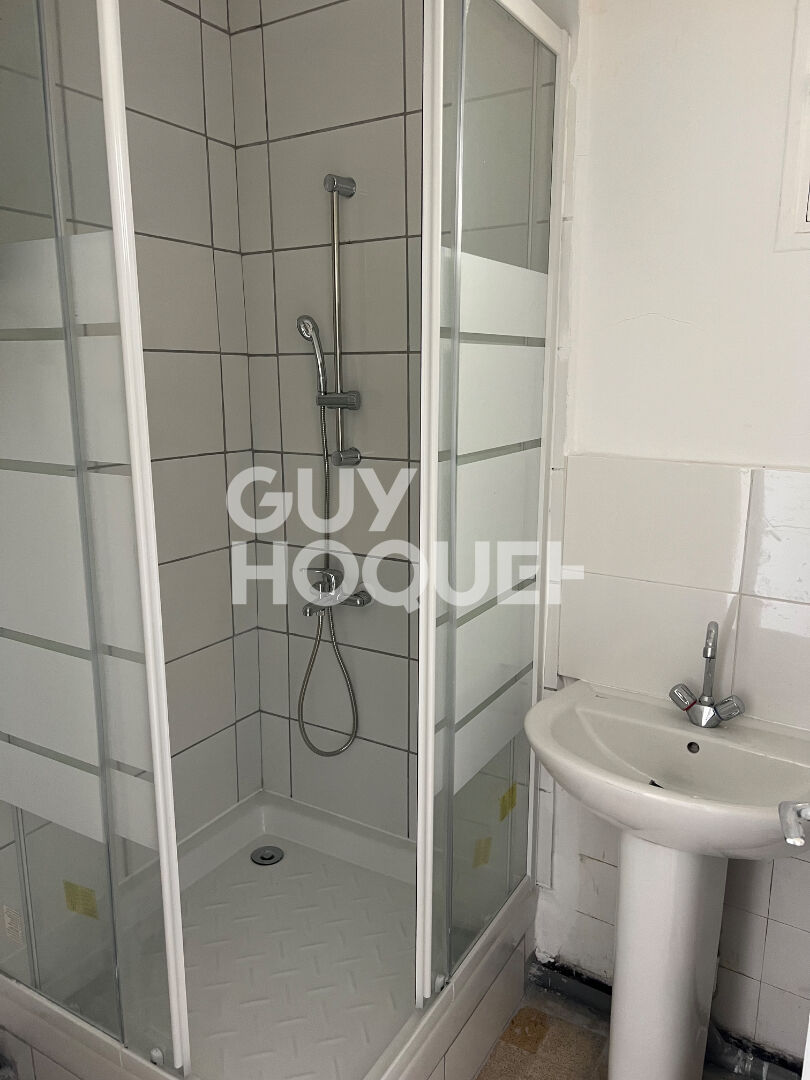 STUDIO - AVENUE DU BON PASTEUR - QUARTIER DES GRANDS CARMES