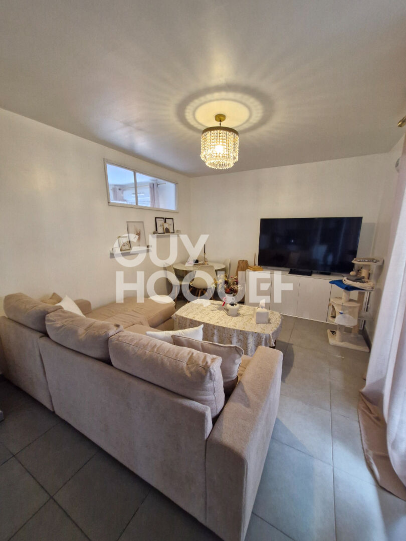 Appartement Marseille 2 pièce(s) 38 m2 avec terrasse et double stationnement