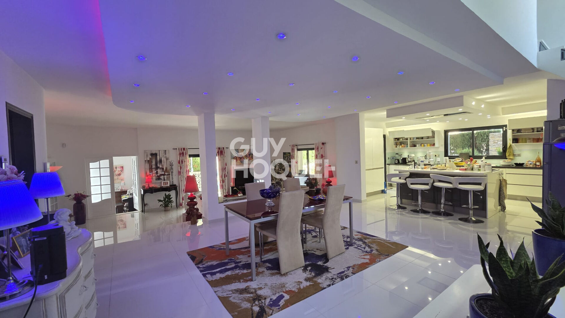 Villa Le Rove 8 pièce(s) 280 m2