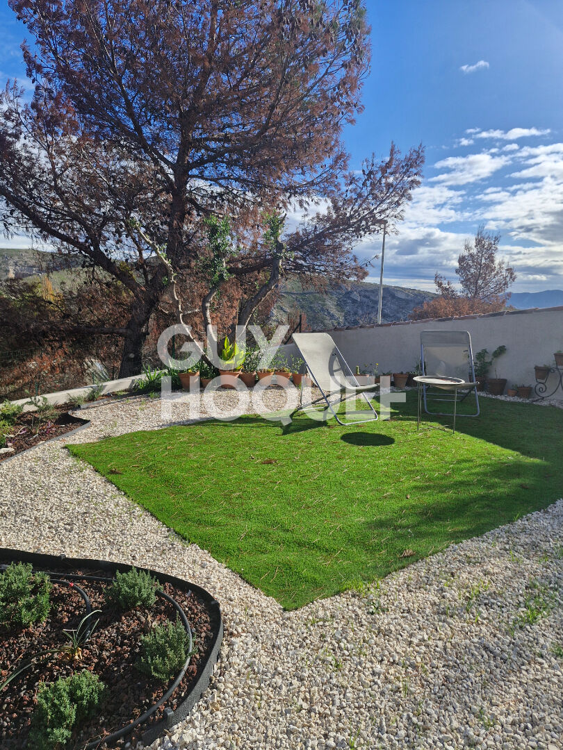 À vendre Marseille - hauteurs de l'Estaque Maison familiale de 107 m² avec jardin arboré 