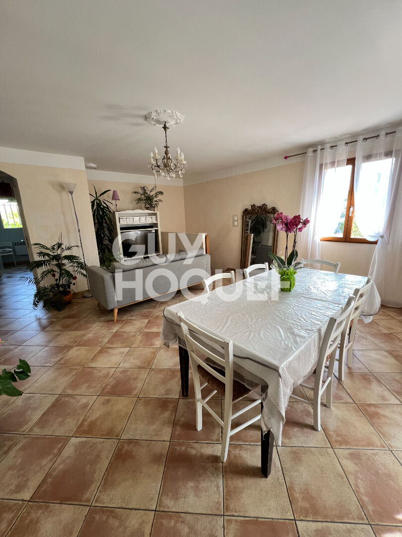 À vendre Marseille - hauteurs de l'Estaque Maison familiale de 107 m² avec jardin arboré 