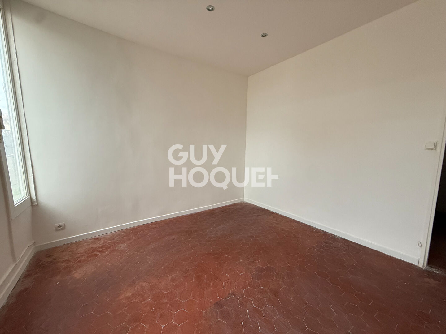 T2 A LOUER BOULEVARD NATIONAL 13001