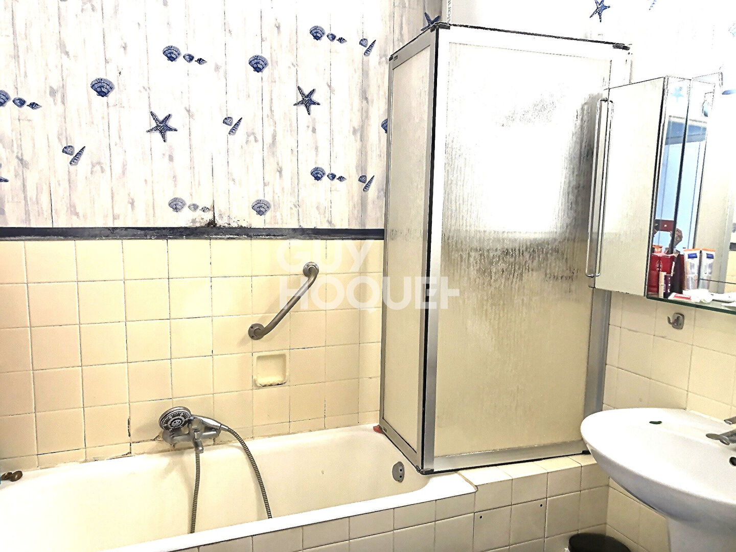 A VENDRE Appartement 4 pièce(s) 84.65m2  RESIDENCE PRADO PARC 13008 MARSEILLE