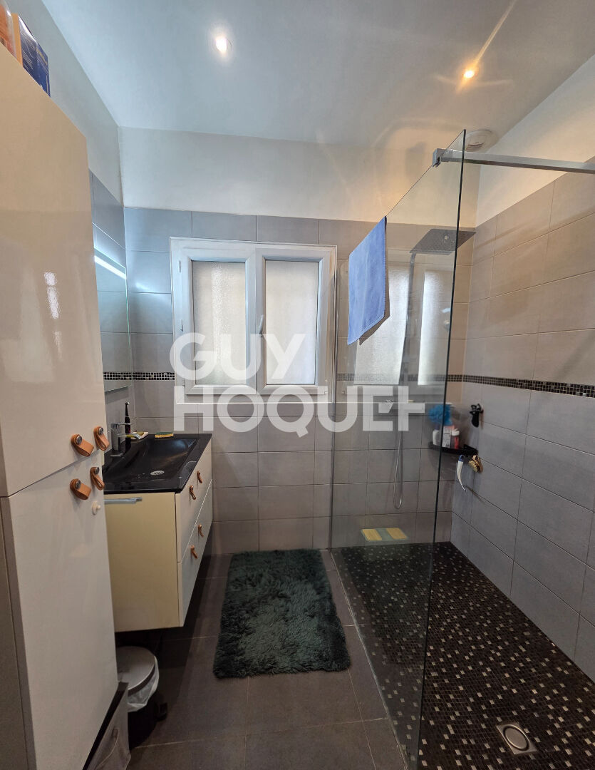 Marseille/Verduron ? Bas de villa T3 avec jardin, terrasse, piscine et garage