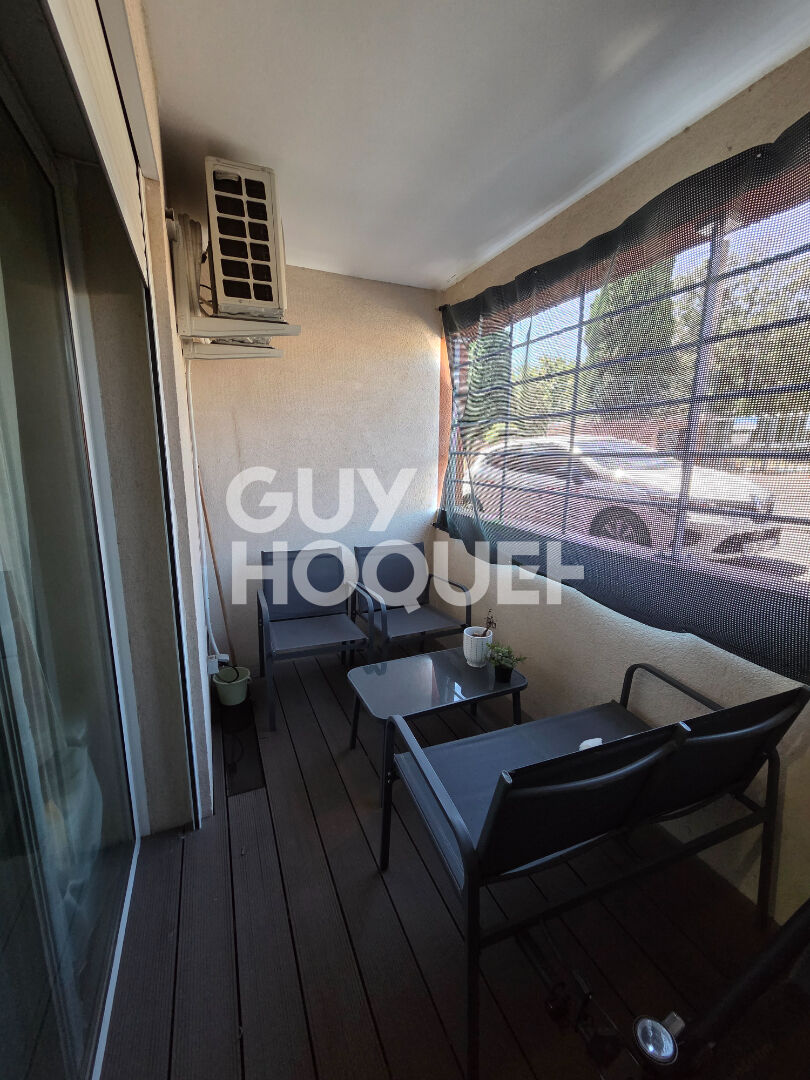 Appartement Marseille T1 de 34 m² avec terrasse de 8 m², ascenseur et climatisation.