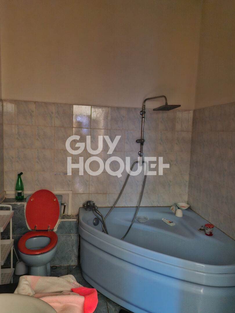 Appartement 2 pièces de 54,51 m² à destination mixte ? Marseille