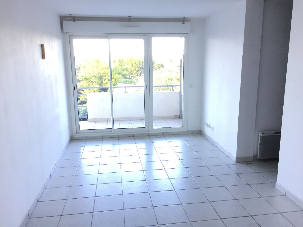 LOCATION T2 13008 MARSEILLE AVEC PLACE DE PARKING