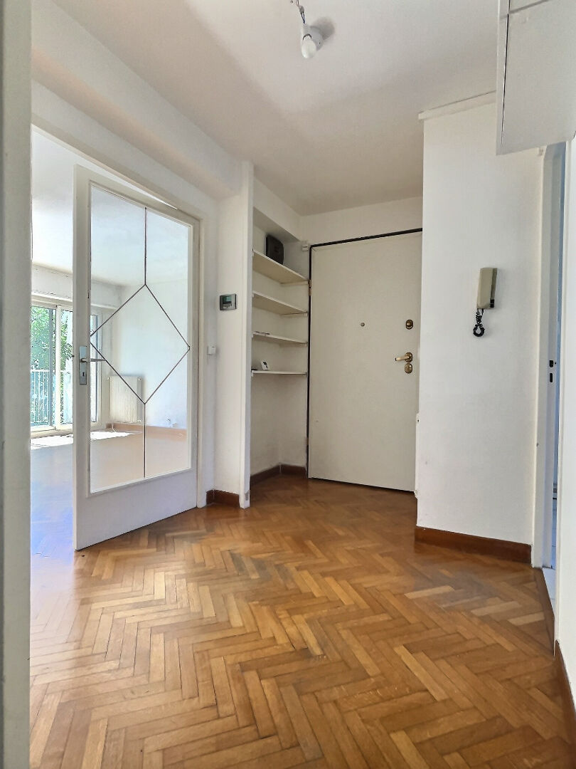 A Louer Appartement  Marseille Joseph Vernet 13008 4pièce(s) 88.50m2 avec balcon, place de parking et garage