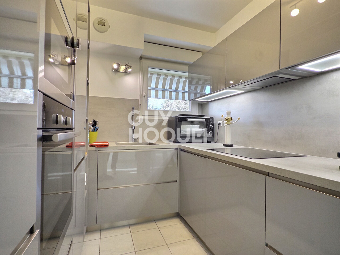 A Louer Appartement Marseille 13008 Bonneveine  4 pièce(s) 83 m2 2 Terrasses + Garage double