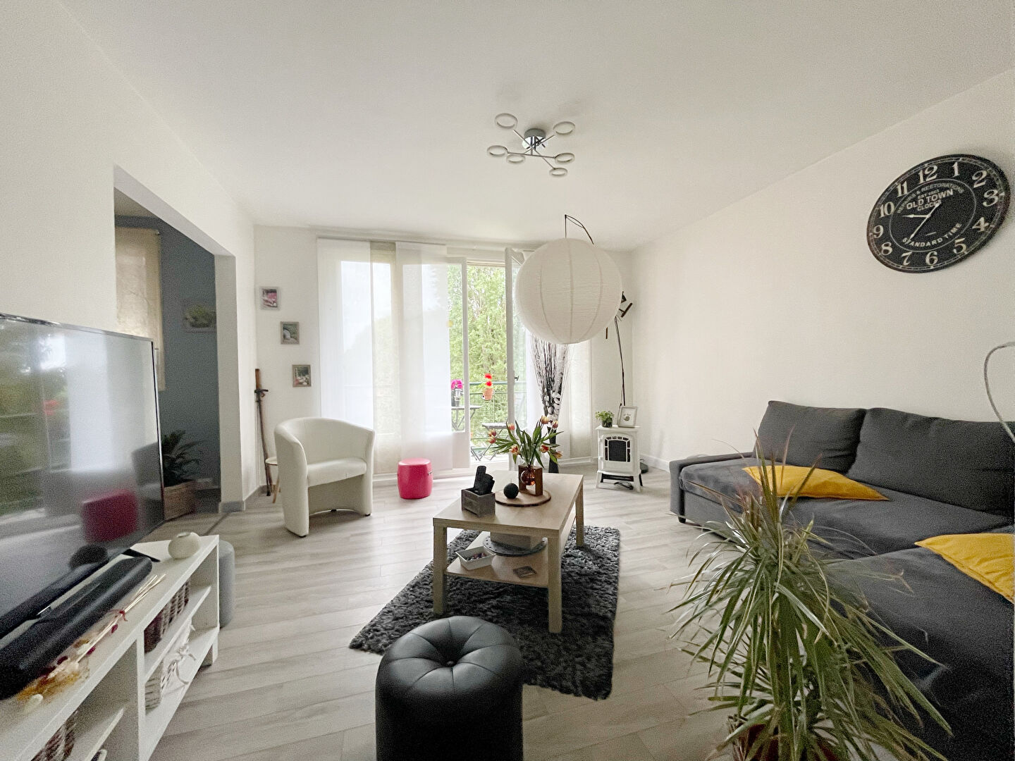 Vente d'un appartement 3 pièces à ROUSIES vendu loué.