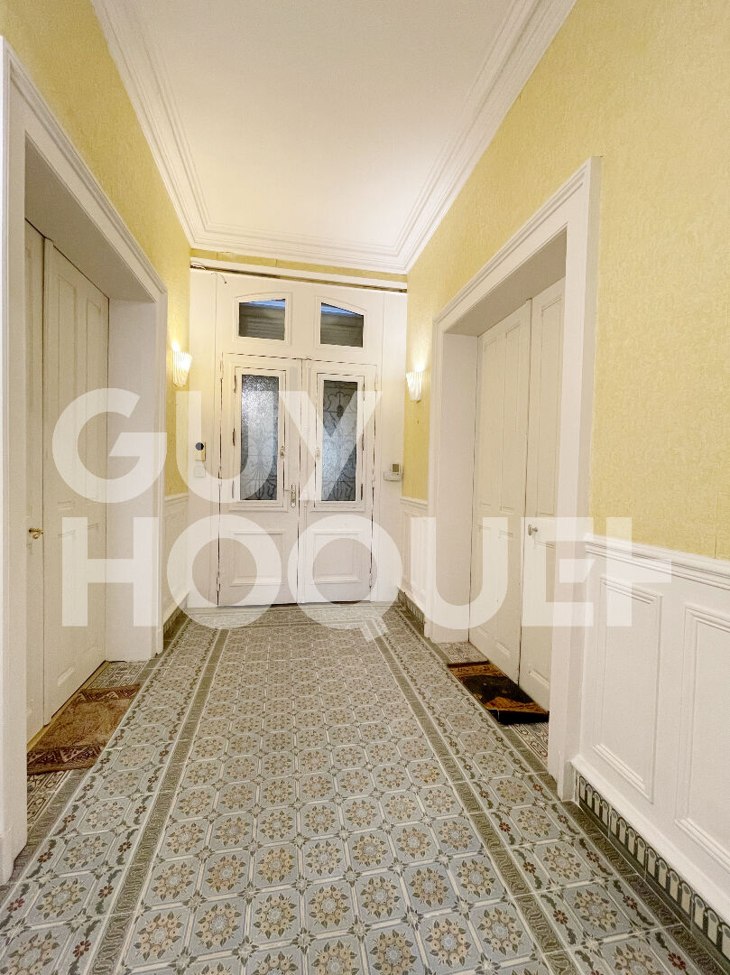 HIRSON : maison T10 (330 m²) en vente