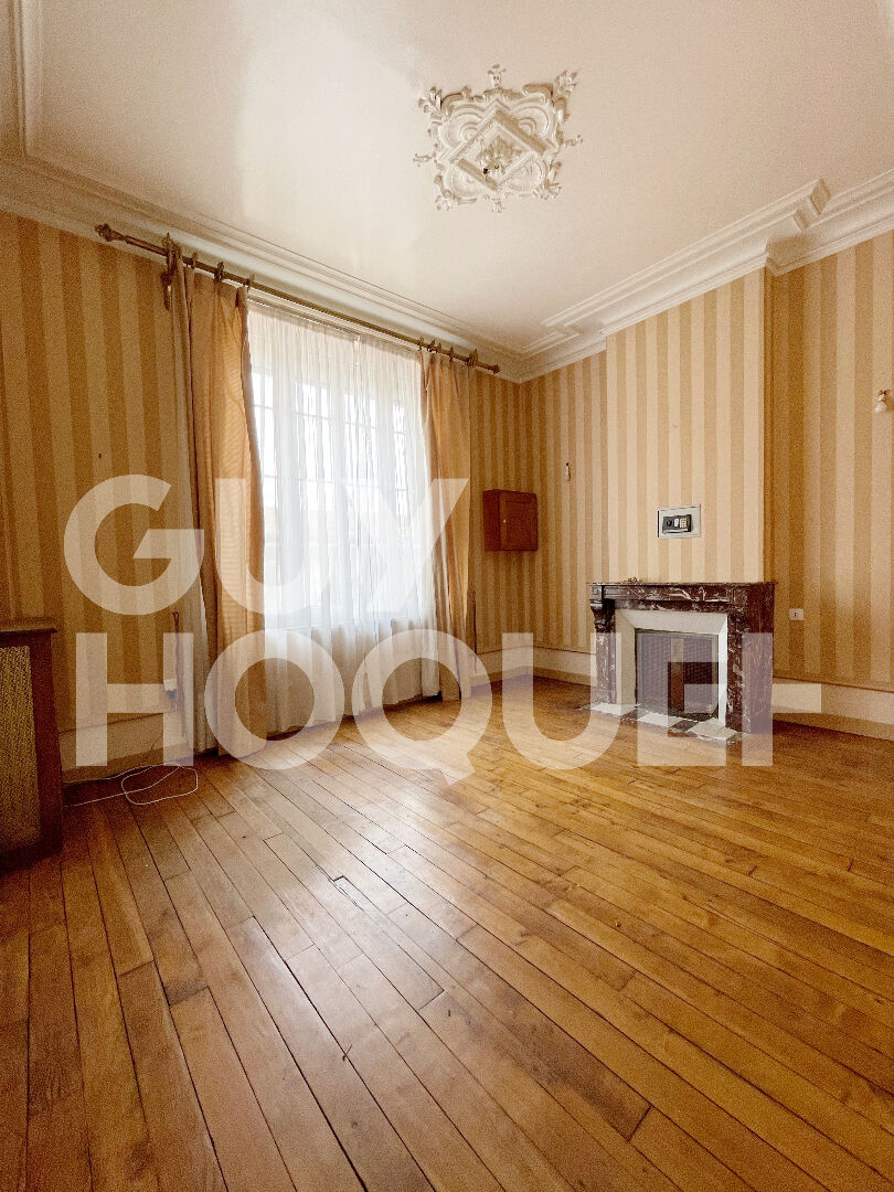 HIRSON : maison T10 (330 m²) en vente