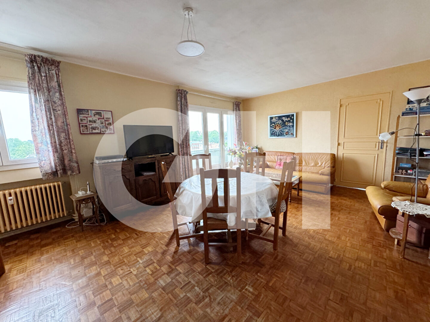 VENTE : appartement de 5 pièces (101 m²) à MAUBEUGE