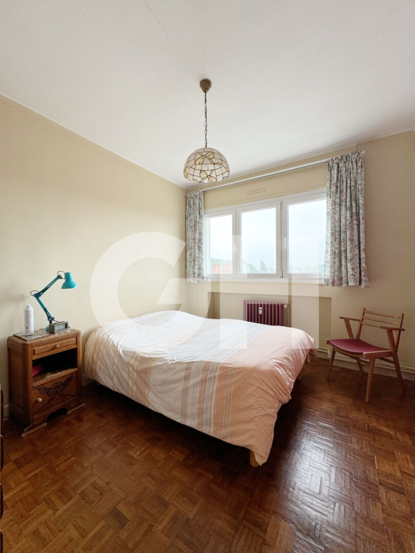 VENTE : appartement de 5 pièces (101 m²) à MAUBEUGE