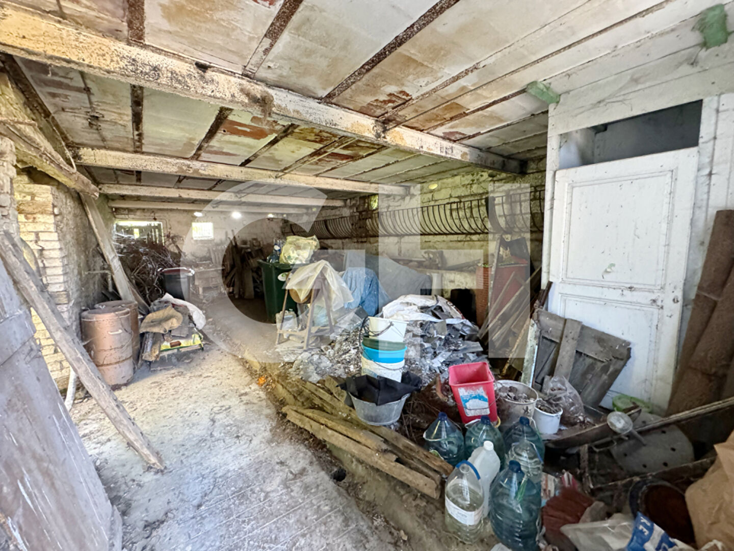 BERELLES : fermette de 5 pièces (140 m²) en vente