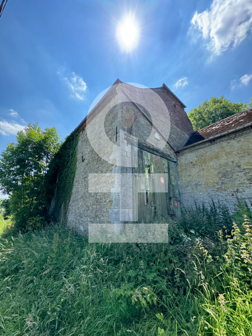 BERELLES : fermette de 5 pièces (140 m²) en vente