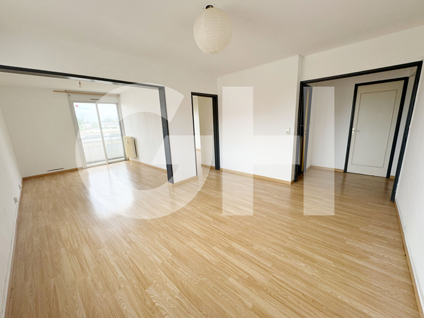 LOCATION : appartement de 2 pièces (54 m²) à MAUBEUGE