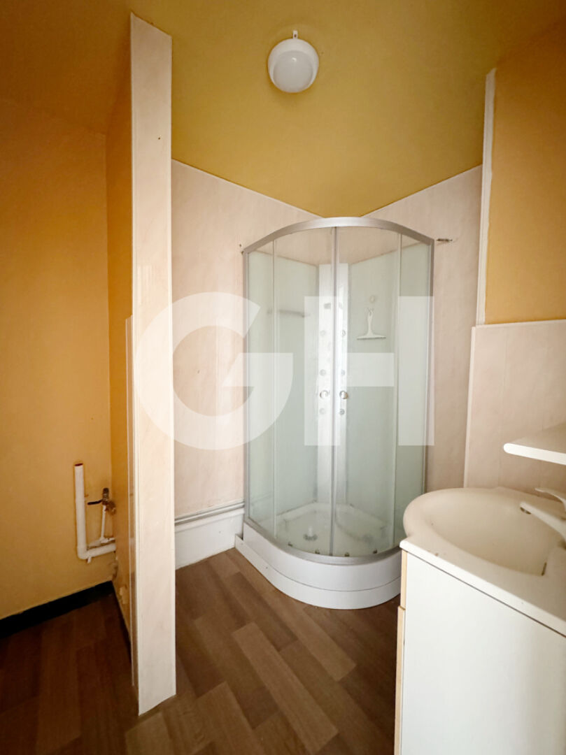 LOCATION : appartement de 2 pièces (54 m²) à MAUBEUGE