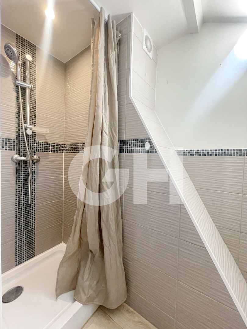 Studio TOUTES CHARGES COMPRISES - Centre-ville de Maubeuge