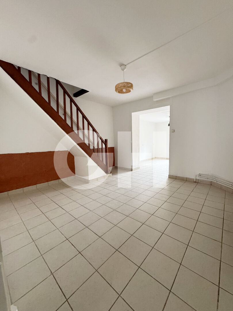 Maison à louer de 4 pièces à Maubeuge - Quartier Faubourg de Mons