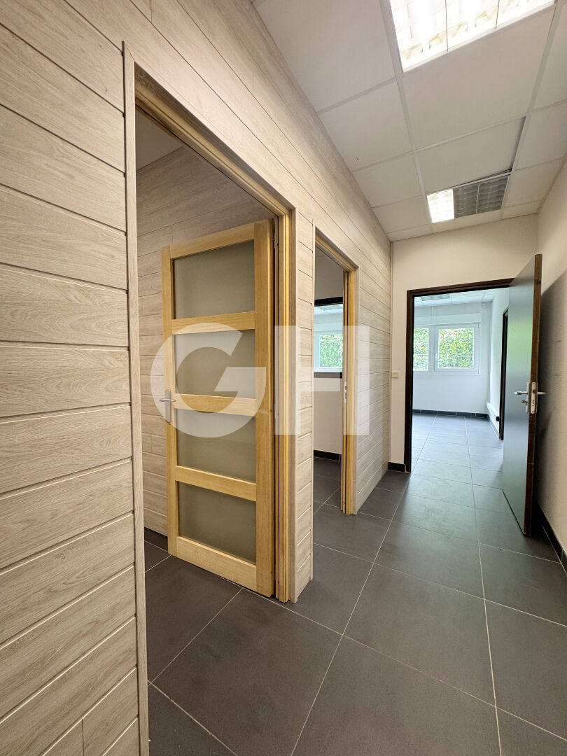 Bureaux Maubeuge 61 m2