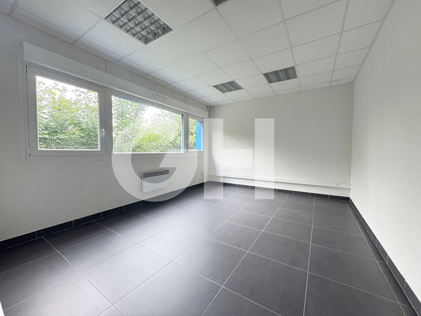 Bureaux Maubeuge 61 m2