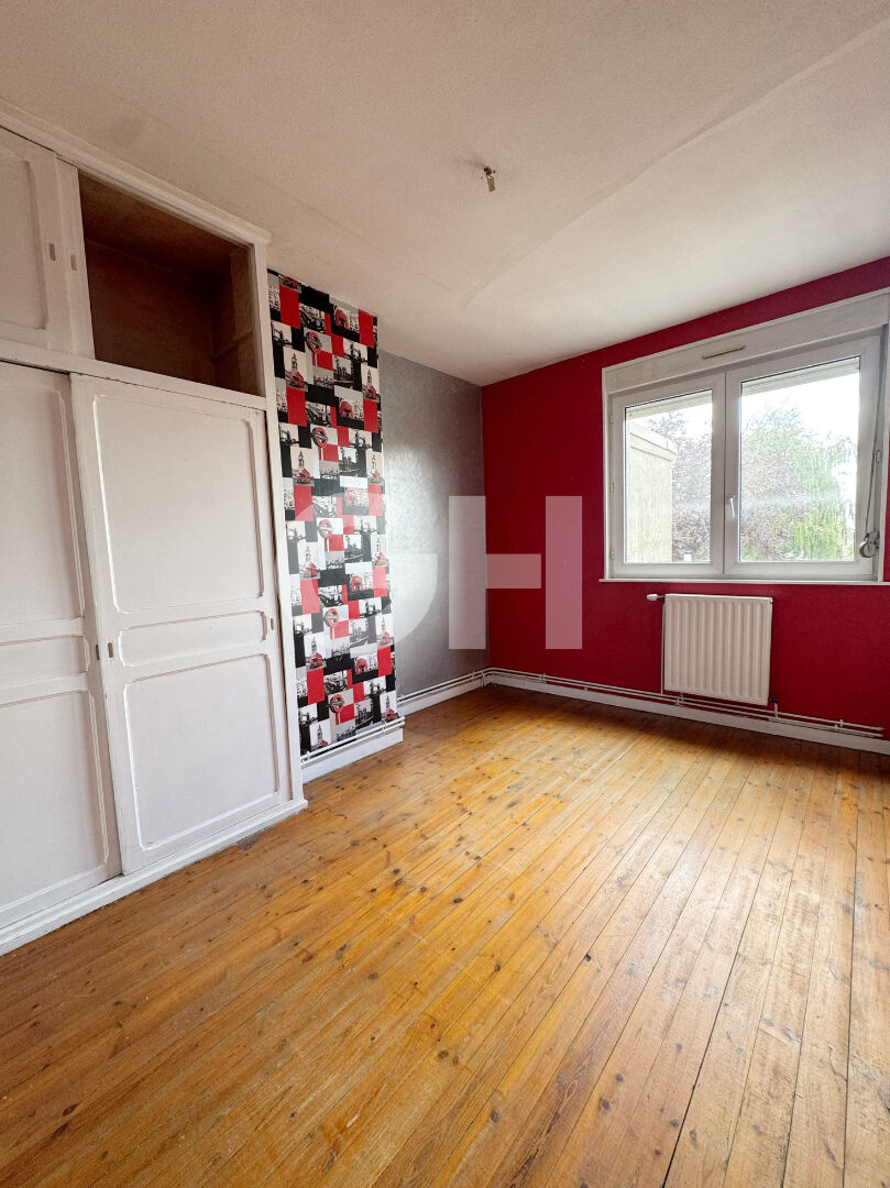 Maison bourgeoise à vendre à Aulnoye-Aymeries - 4 chambres