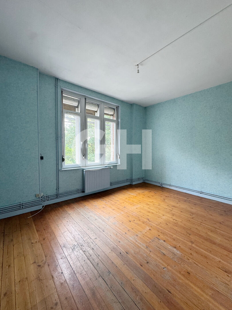 Maison bourgeoise à vendre à Aulnoye-Aymeries - 4 chambres