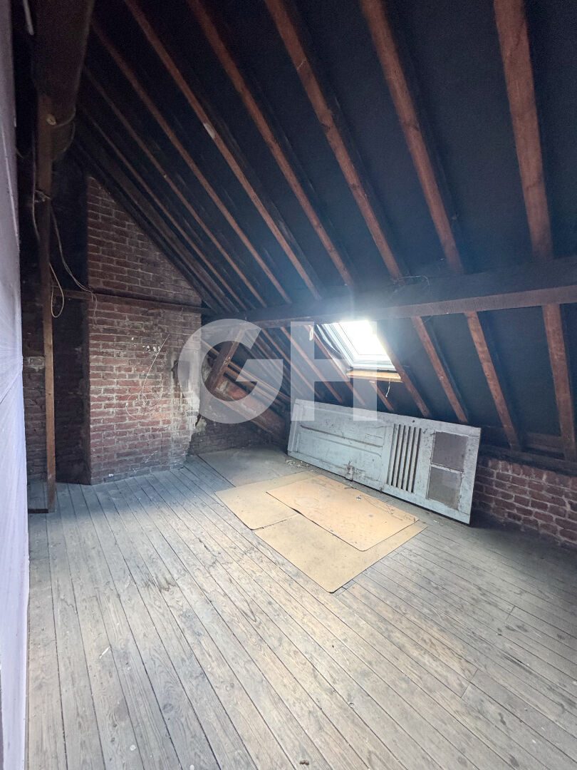 Maison bourgeoise à vendre à Aulnoye-Aymeries - 4 chambres