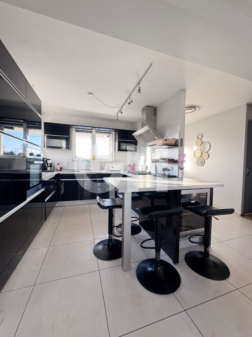 Maison récente 6 pièces à vendre à Bersillies - 346 500 