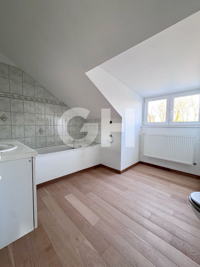 Maison récente 6 pièces à vendre à Bersillies - 339 000 