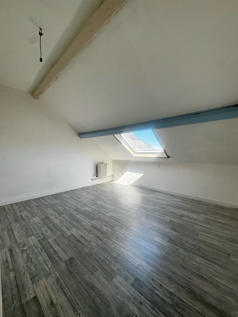 Maison à vendre à Jeumont - 4 chambres, calme et proche commodités