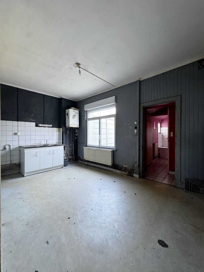 Maison à vendre à Aulnoye-Aymeries - 3 pièces, 65 m², travaux à prévoir