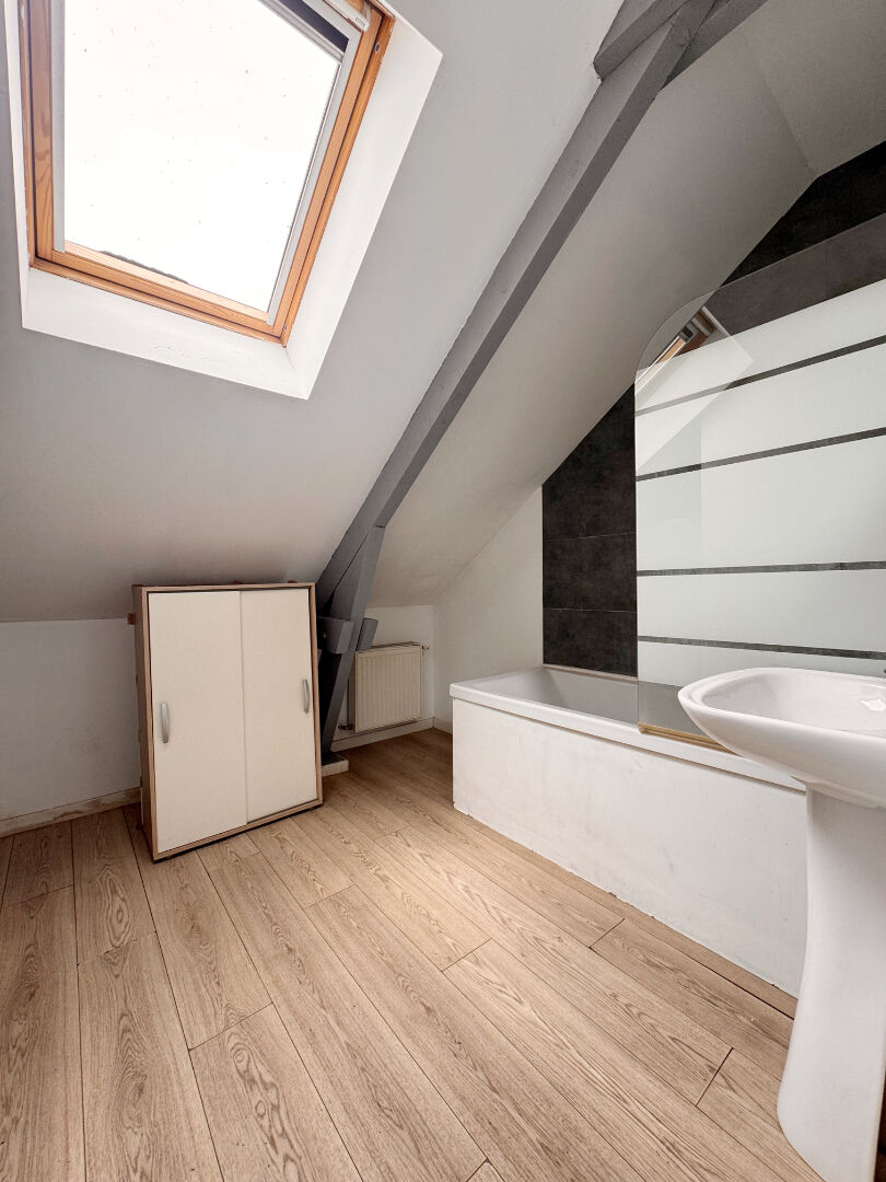 Appartement 4 pièces à louer à Recquignies - Dernier étage, calme et bien équipé