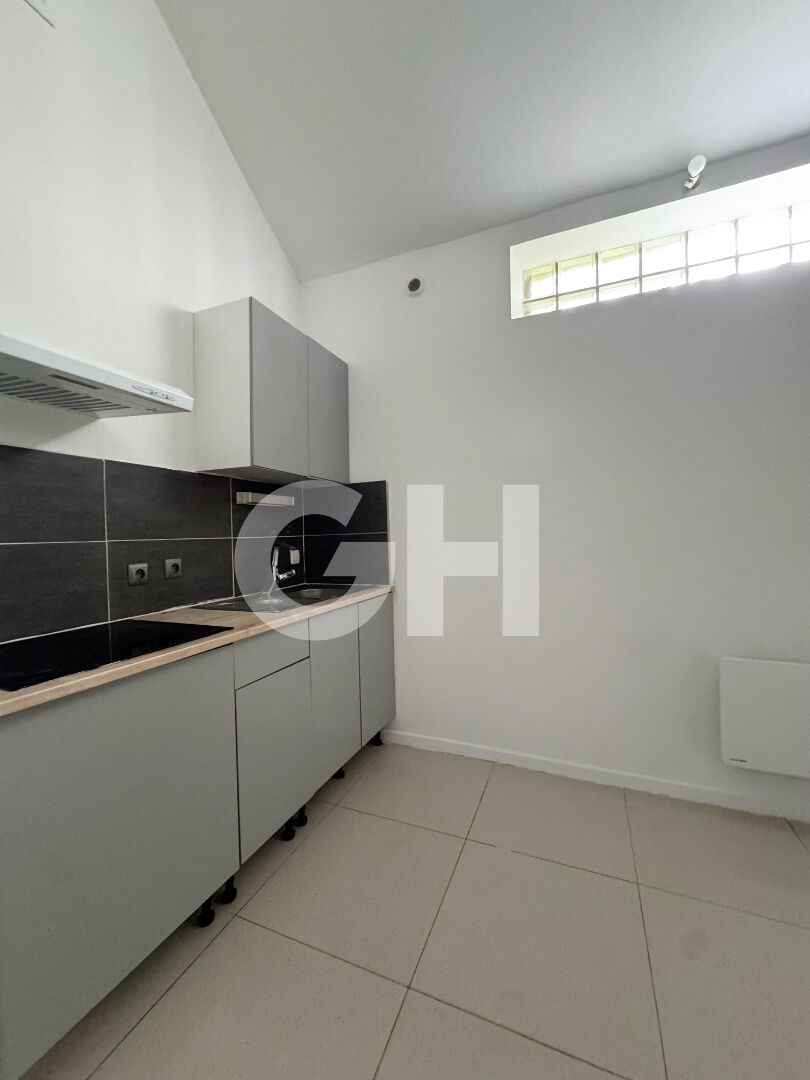 Appartement 2 pièces à louer en rez-de-chaussée à Jeumont, France