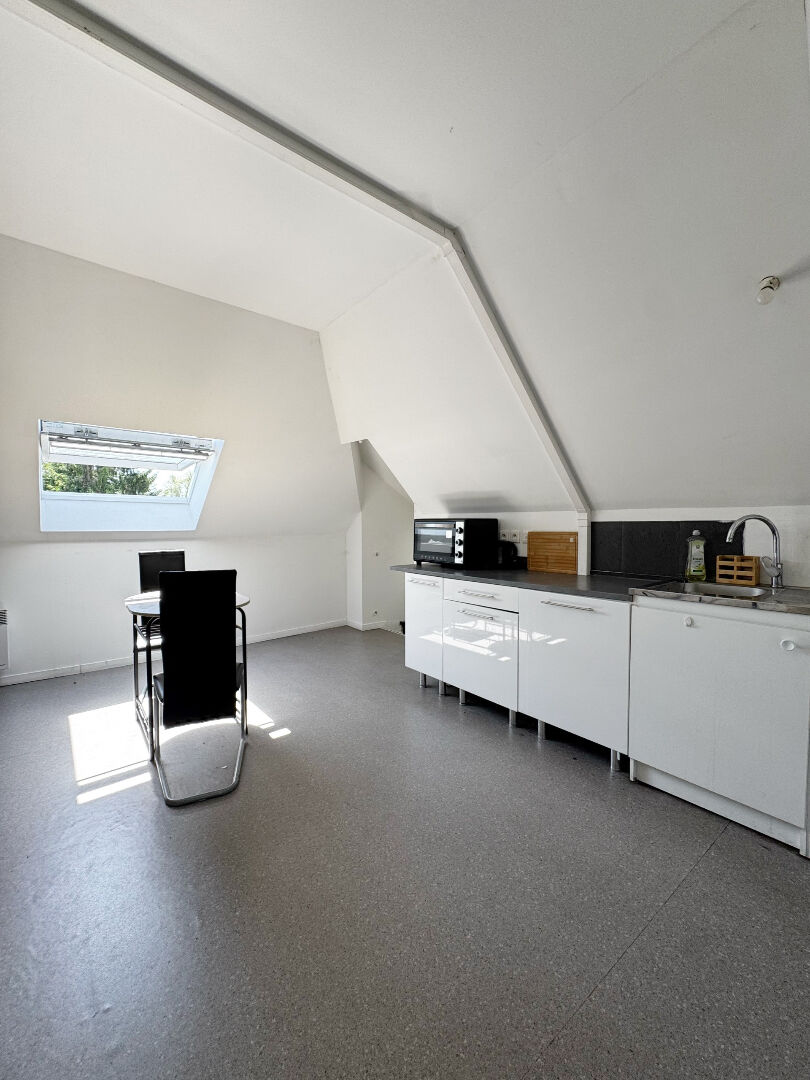 Appartement 2 pièces à louer à Marpent - Calme et lumineux au dernier étage