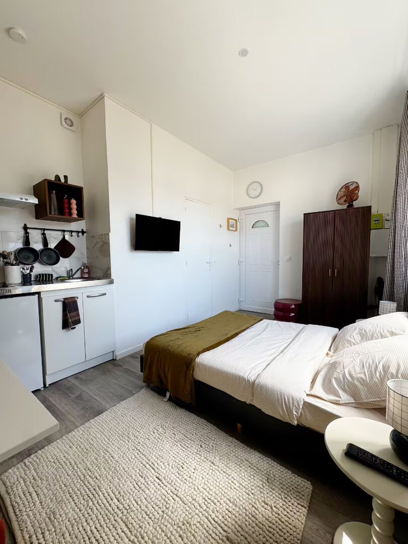 Appartement 1 pièce de grand standing à louer saisonnièrement à Maubeuge, Faubourg de Mons
