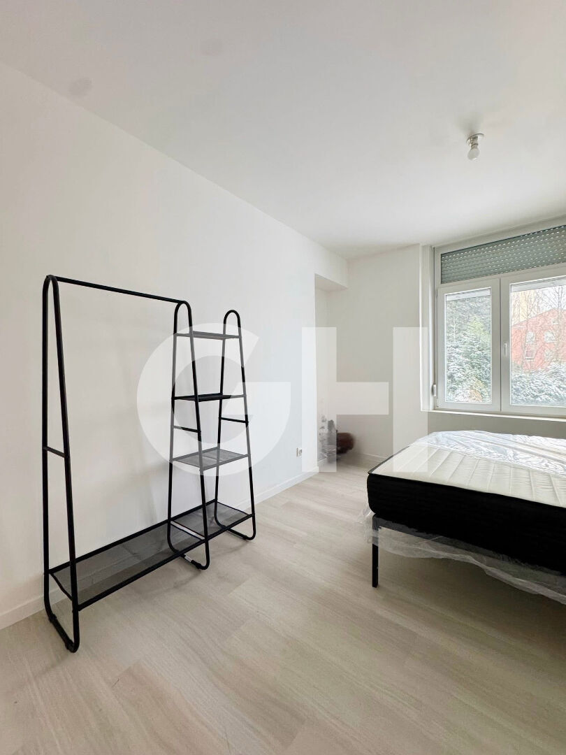 Immeuble rénové à vendre à Maubeuge - Investissement idéal