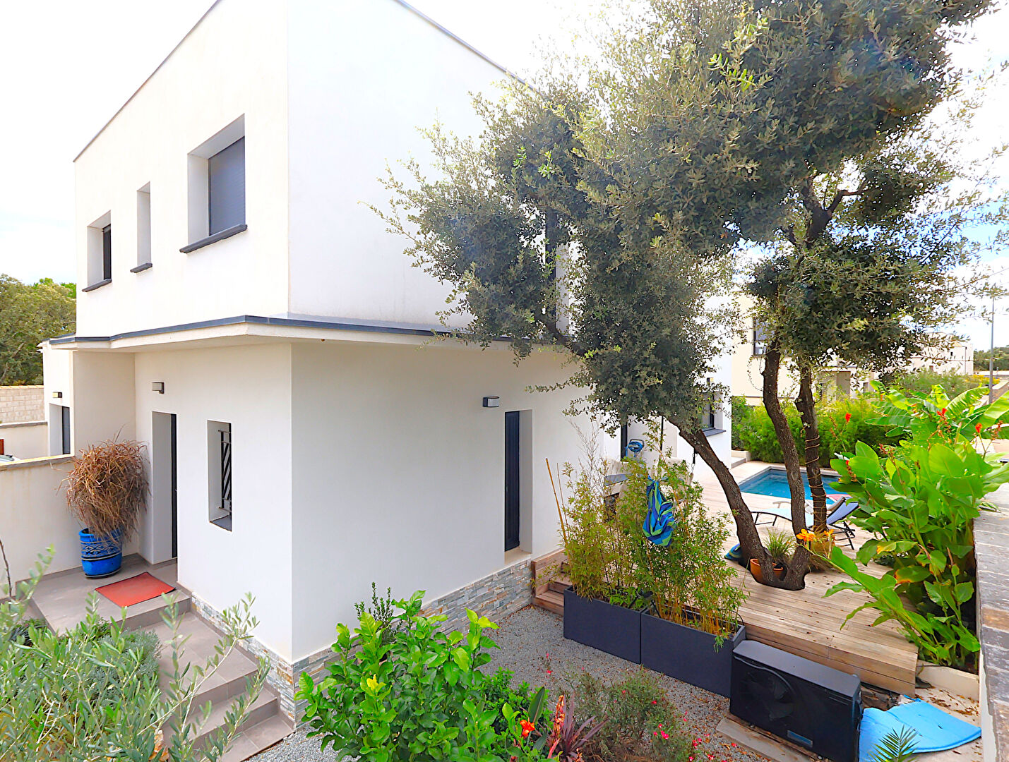 Maison récente T5 130m² sur 340 m² de terrain