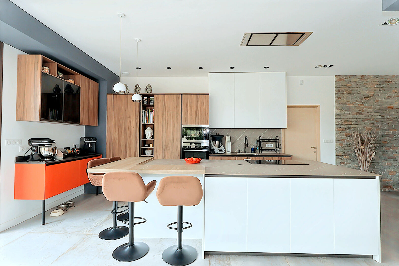 Maison contemporaine à Aubais avec piscine et studio indépendant