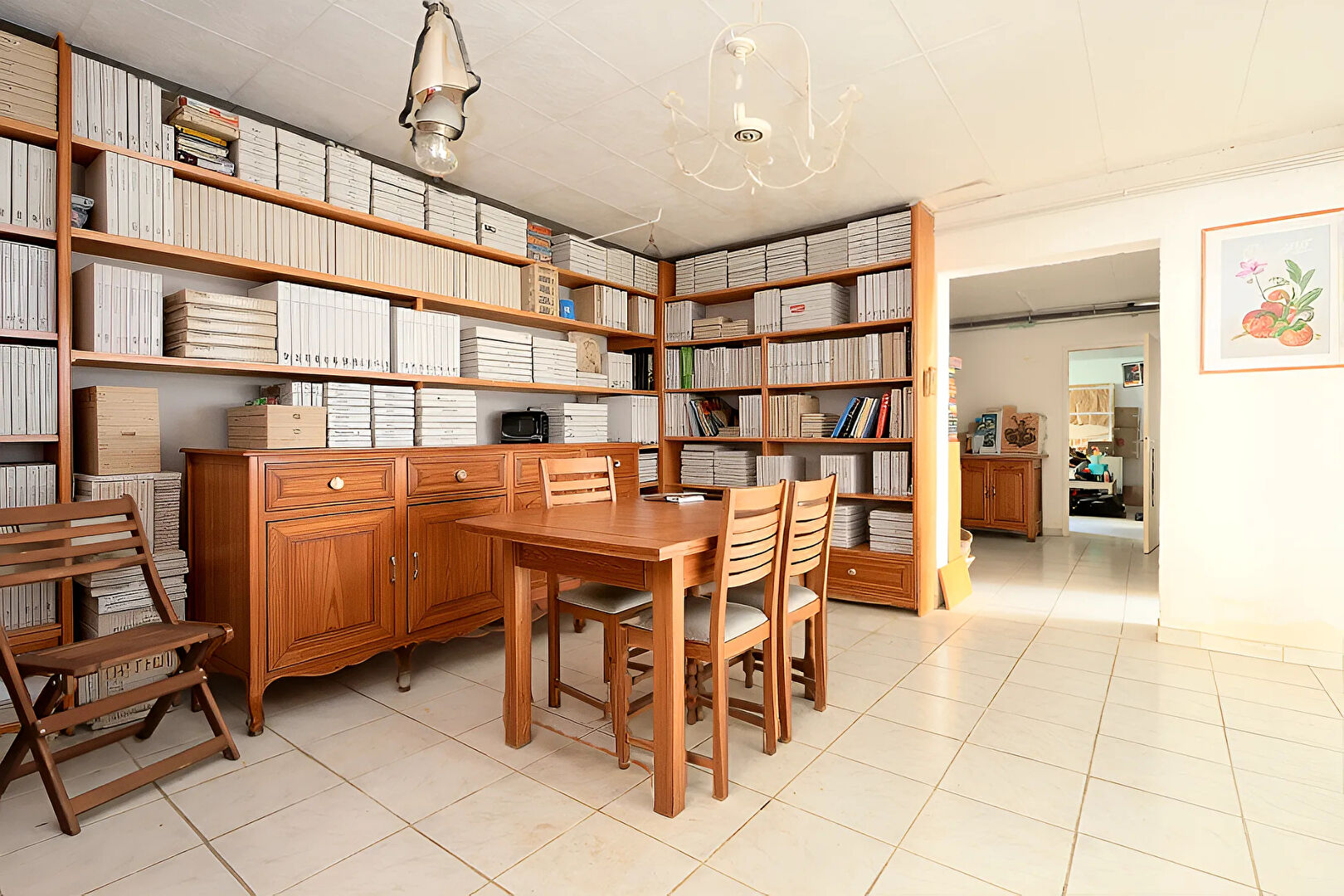 MAUGUIO CENTRE ? Vaste maison familiale avec piscine, jardin et fort potentiel d'aménagement.