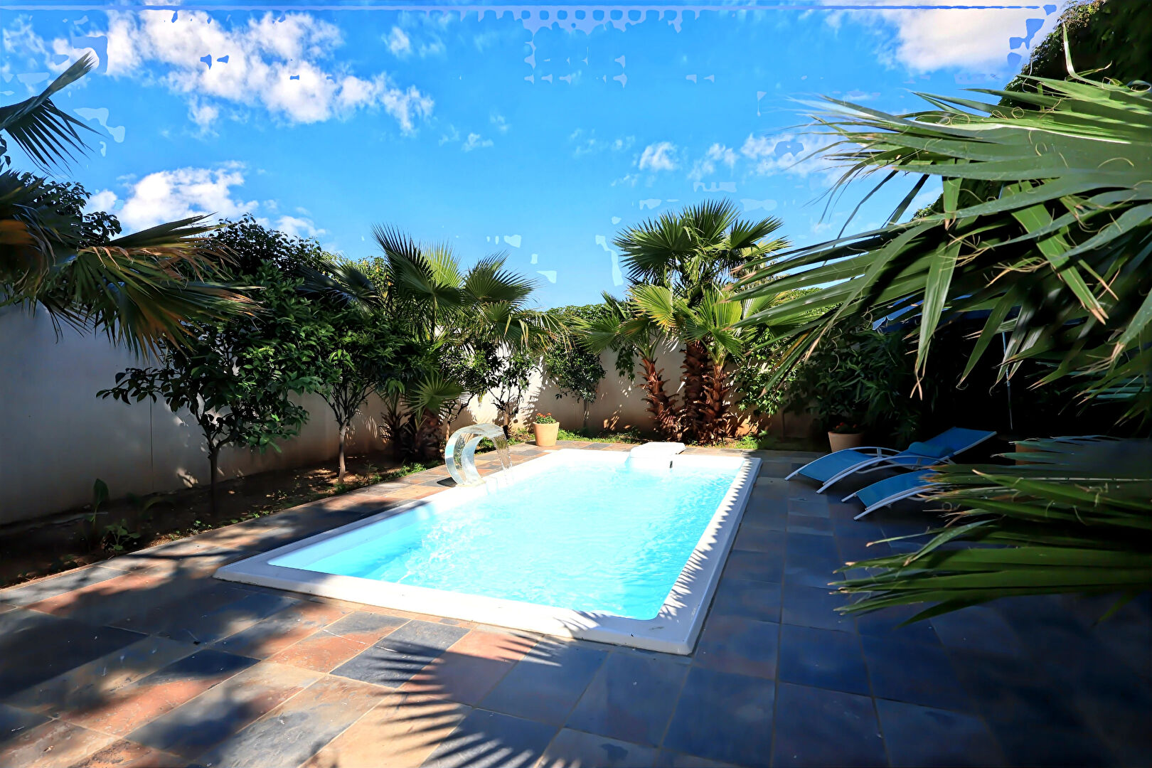 MAUGUIO Ancien corps agricole de 171 m2 avec appartement indépendant