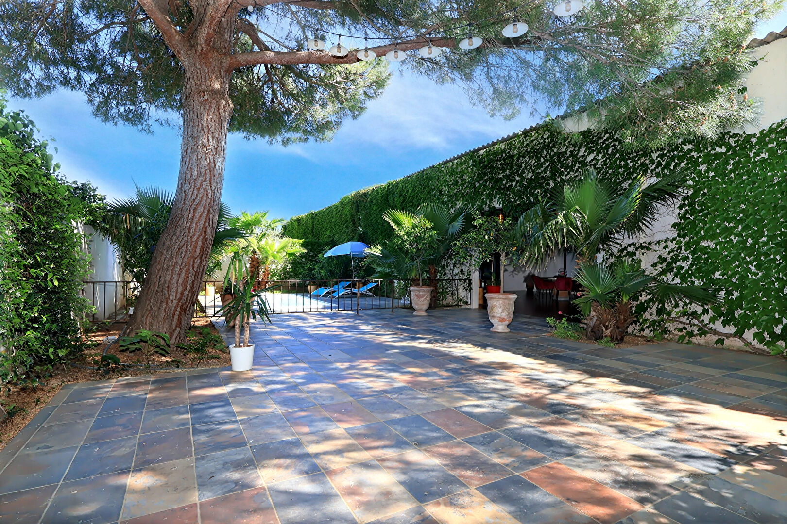 MAUGUIO Ancien corps agricole de 171 m2 avec appartement indépendant